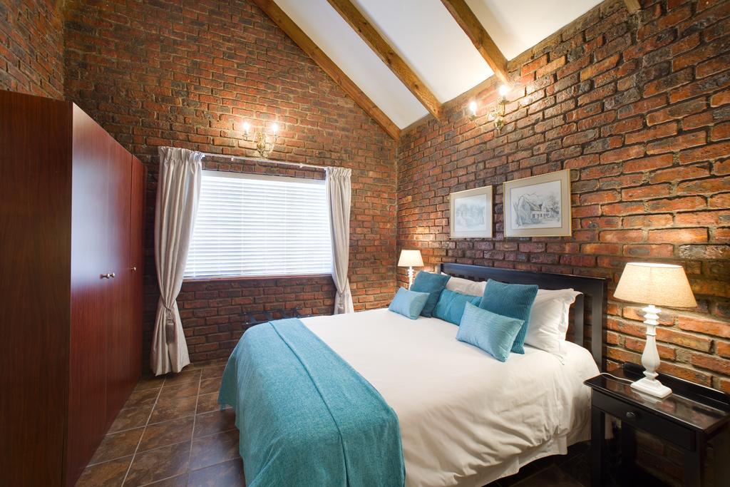 Swallows Nest Country Cottages Stormsrivier Phòng bức ảnh