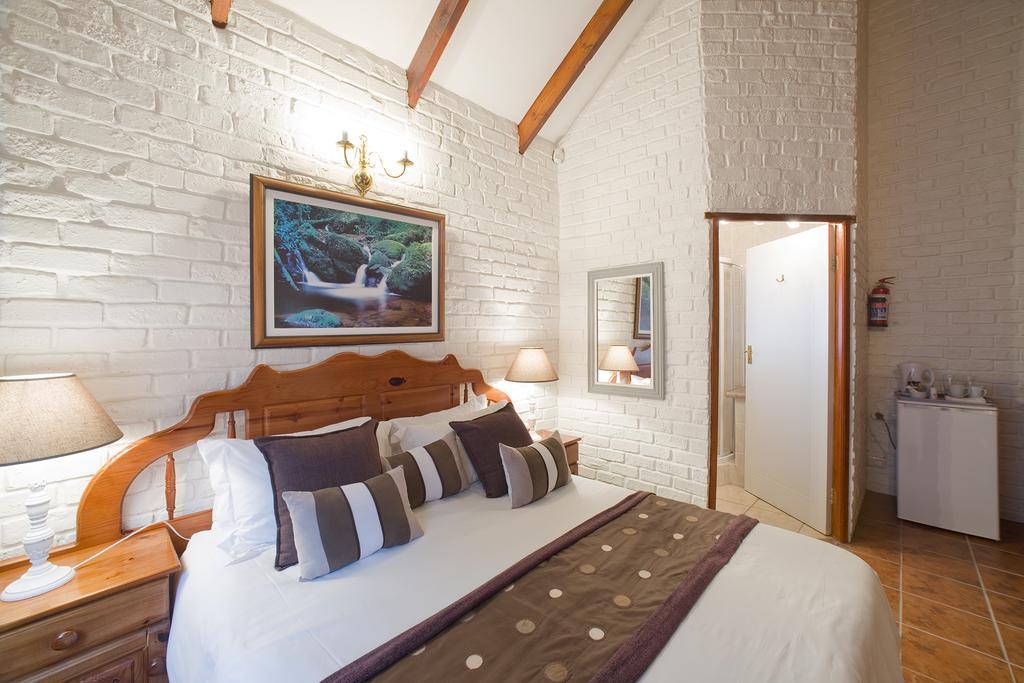 Swallows Nest Country Cottages Stormsrivier Phòng bức ảnh